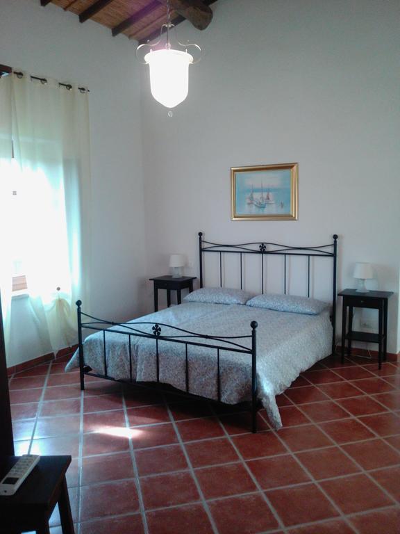 La Vecchia Fornace Hotel SantʼAnna Arresi Exterior foto