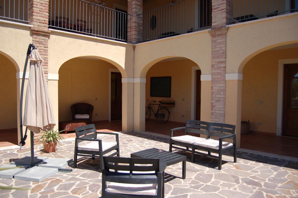 La Vecchia Fornace Hotel SantʼAnna Arresi Exterior foto