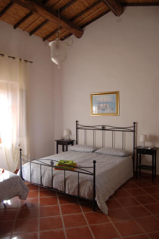 La Vecchia Fornace Hotel SantʼAnna Arresi Exterior foto